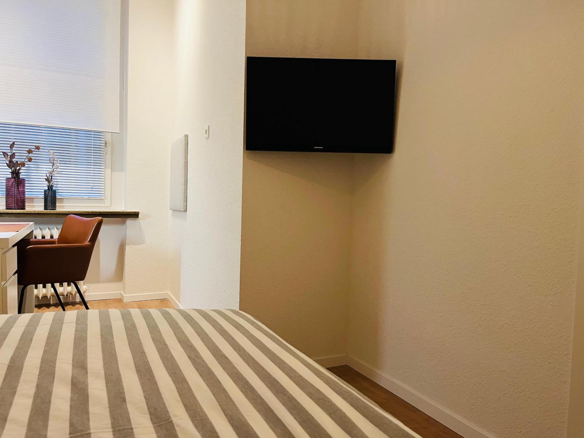Modernes City-Apartment Mit Highspeed-Wlan & Top-Lage - Easy Stay Wuppertal Exterior foto